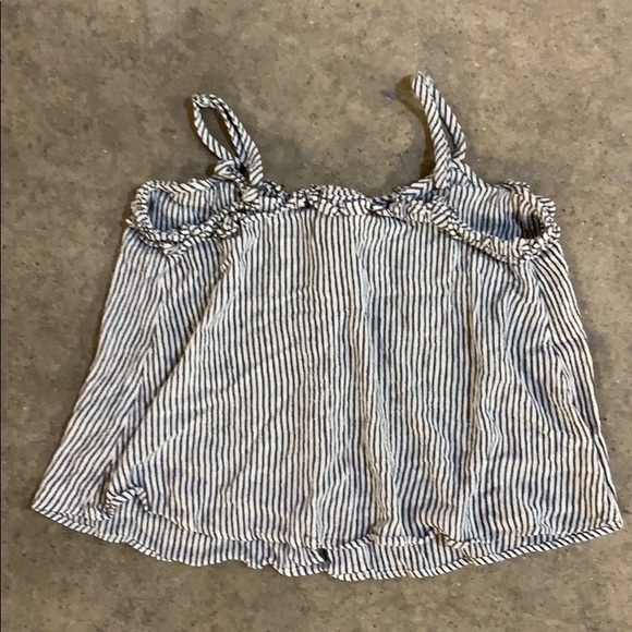 Universal Thread Crop Tank - Picture 2 of 2